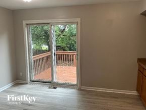 Bolingbrook house for rent - 120 S Lancaster Bolingbrook, IL 60440