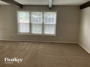 Bolingbrook house for rent - 120 S Lancaster Bolingbrook, IL 60440