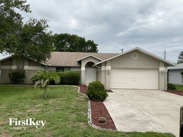 Cape Coral house for rent - 134 SE 1st Ave Cape Coral, FL 33990