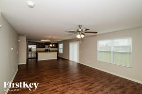 Calera house for rent - 166 Rosegate Dr Calera, AL 35040