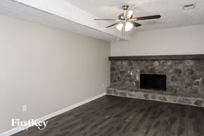 Roswell house for rent - 200 Parkmont Court Roswell, GA 30076