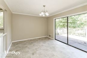 Roswell house for rent - 200 Parkmont Court Roswell, GA 30076