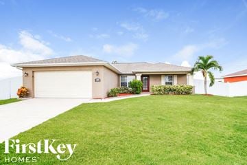 Cape Coral house for rent - 206 NE 16th Terrace Cape Coral, FL 33909