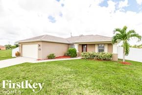 Cape Coral house for rent - 206 NE 16th Terrace Cape Coral, FL 33909