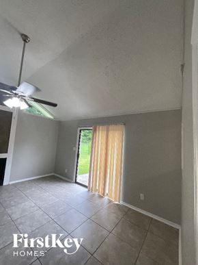 Riverdale house for rent - 230 Montego Cir Riverdale, GA 30274