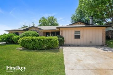 Crowley house for rent - 244 E Malone Avenue Crowley, TX 76036