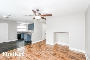 Dickinson house for rent - 256 Rolling Brook Dr Dickinson, TX 77539