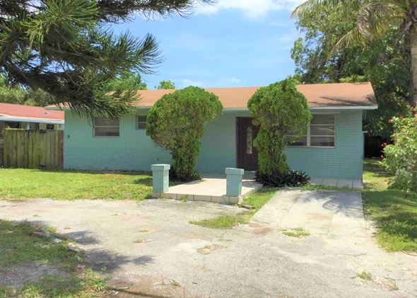 280 NE 164th Ter, Miami, FL, 33162