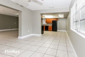 Plantation house for rent - 314 NW 49 Ave Plantation, FL 33317