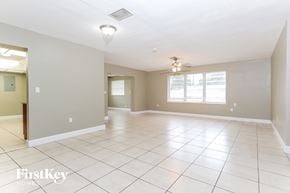 Plantation house for rent - 314 NW 49 Ave Plantation, FL 33317