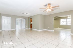 Plantation house for rent - 314 NW 49 Ave Plantation, FL 33317