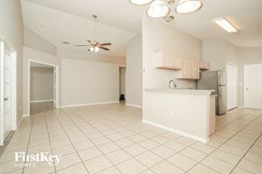 Davenport house for rent - 335 Darlington Loop Davenport, FL 33896