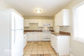 Bolingbrook house for rent - 341 Hanover Dr Bolingbrook, IL 60440