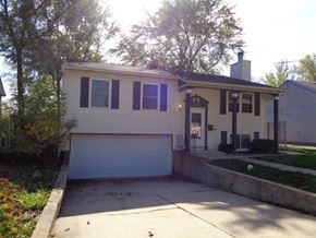 Glendale Heights house for rent - 381 E Montana Ave Glendale Heights, IL 60139