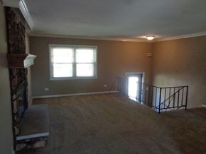 Glendale Heights house for rent - 381 E Montana Ave Glendale Heights, IL 60139