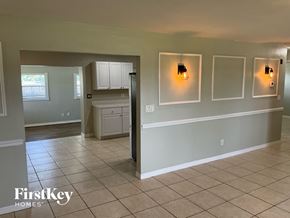 Cape Coral house for rent - 401 NE 15th Ave Cape Coral, FL 33993