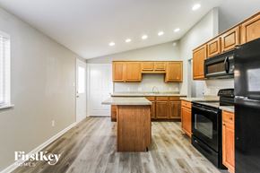 Beech Grove house for rent - 410 Grovewood Dr Beech Grove, IN 46107