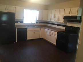 Addison house for rent - 410 S Villa Ave Addison, IL 60101
