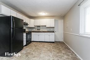 Beech Grove house for rent - 416 Ada Ln Beech Grove, IN 46107