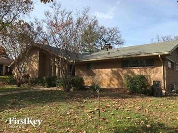 Irving house for rent - 417 Lakeside Dr IRVING, TX 75062