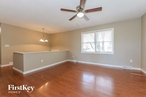 Lee's Summit house for rent - 417 SE Claremont St Lee''s Summit, MO 64063