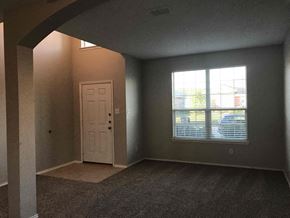 Fort Worth house for rent - 429 W Clover Park Dr Fort Worth, TX 76140