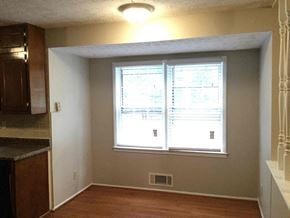 Stone Mountain house for rent - 455 Ohern Ct Stone Mountain, GA 30088