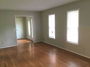 Stone Mountain house for rent - 455 Ohern Ct Stone Mountain, GA 30088