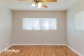 Park Forest house for rent - 484 Talala St Park Forest, IL 60466