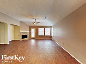 Fort Worth house for rent - 516 Pineview Lane Fort Worth, TX 76140
