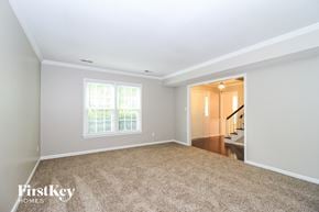 Winston-Salem house for rent - 521 Covington Ridge Road Winston-Salem, NC 27107