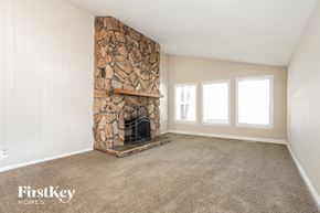 Carpentersville house for rent - 529 Apache Avenue Carpentersville, IL 60110