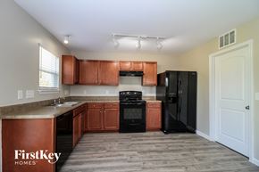 Winston-Salem house for rent - 545 Lakewood Glen Court Winston-Salem, NC 27107