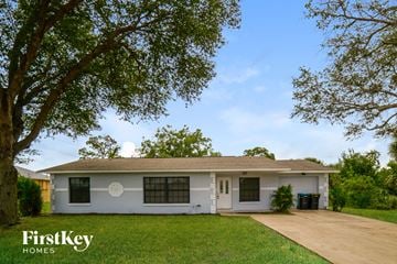 Palm Bay house for rent - 571 Degroodt Rd SW Palm Bay, FL 32908
