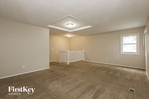 Round Lake Beach house for rent - 611 Oakwood Dr Round Lake Beach, IL 60073