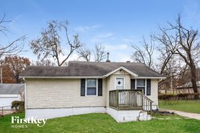 Independence house for rent - 613 E Angus Independence, MO 64055