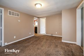 Independence house for rent - 613 E Angus Independence, MO 64055