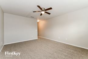 Cape Coral house for rent - the spacious living room is clean and ready for you to use