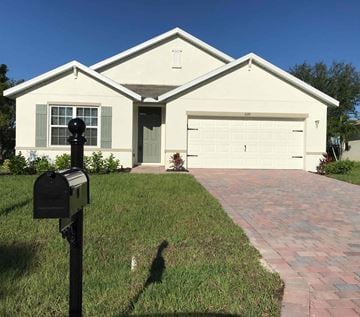 Cape Coral house for rent - 620 SE 1st Place Cape Coral, FL 33990