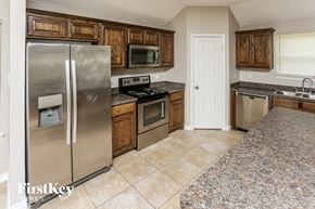 Lancaster house for rent - 623 Hilton Dr Lancaster, TX 75146