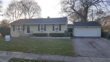 Wheaton house for rent - 630 Crest St Wheaton, IL 60187