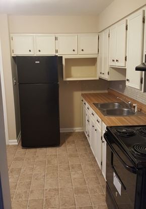 Wheaton house for rent - 630 Crest St Wheaton, IL 60187