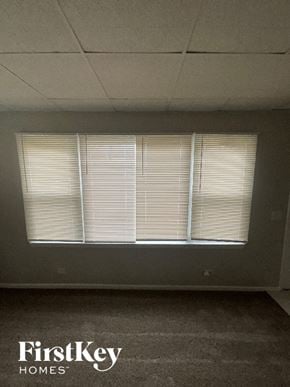 Lombard house for rent - 639 N Martha St Lombard, IL 60148