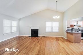 Stone Mountain house for rent - 675 Woodcrest Manor Dr Stone Mountain, GA 30083