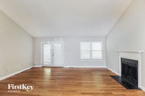 Stone Mountain house for rent - 675 Woodcrest Manor Dr Stone Mountain, GA 30083