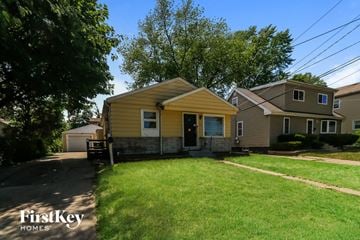 Waukegan house for rent - 703 Porter St Waukegan, IL 60085