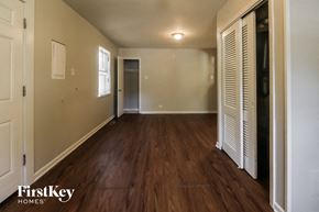 Waukegan house for rent - 703 Porter St Waukegan, IL 60085