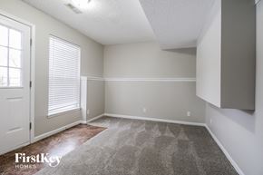 Kearney house for rent - 706 E 15th St Kearney, MO 64060