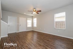 Seffner house for rent - 709 Periwinkle Pointe Pl Seffner, FL 33584