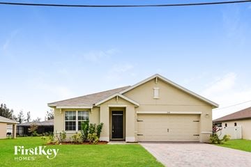 Cape Coral house for rent - 714 SW 12th Street Cape Coral, FL 33991